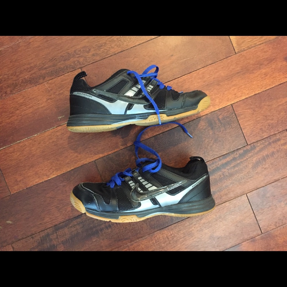 Nike multicourt 10 size 8.5